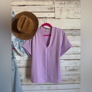 Lilac V-Neck Women's Top - Lightweight Short Sleeve